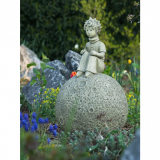 Kleiner Prinz auf dem Mond  © Antoine de Saint-Exupéry (Kunststein)