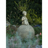 Kleiner Prinz auf dem Mond  © Antoine de Saint-Exupéry (Kunststein)