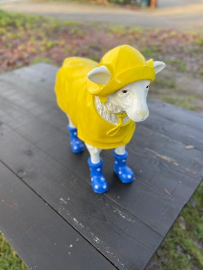 Regenmantelschaf weiss stiefel groß blau